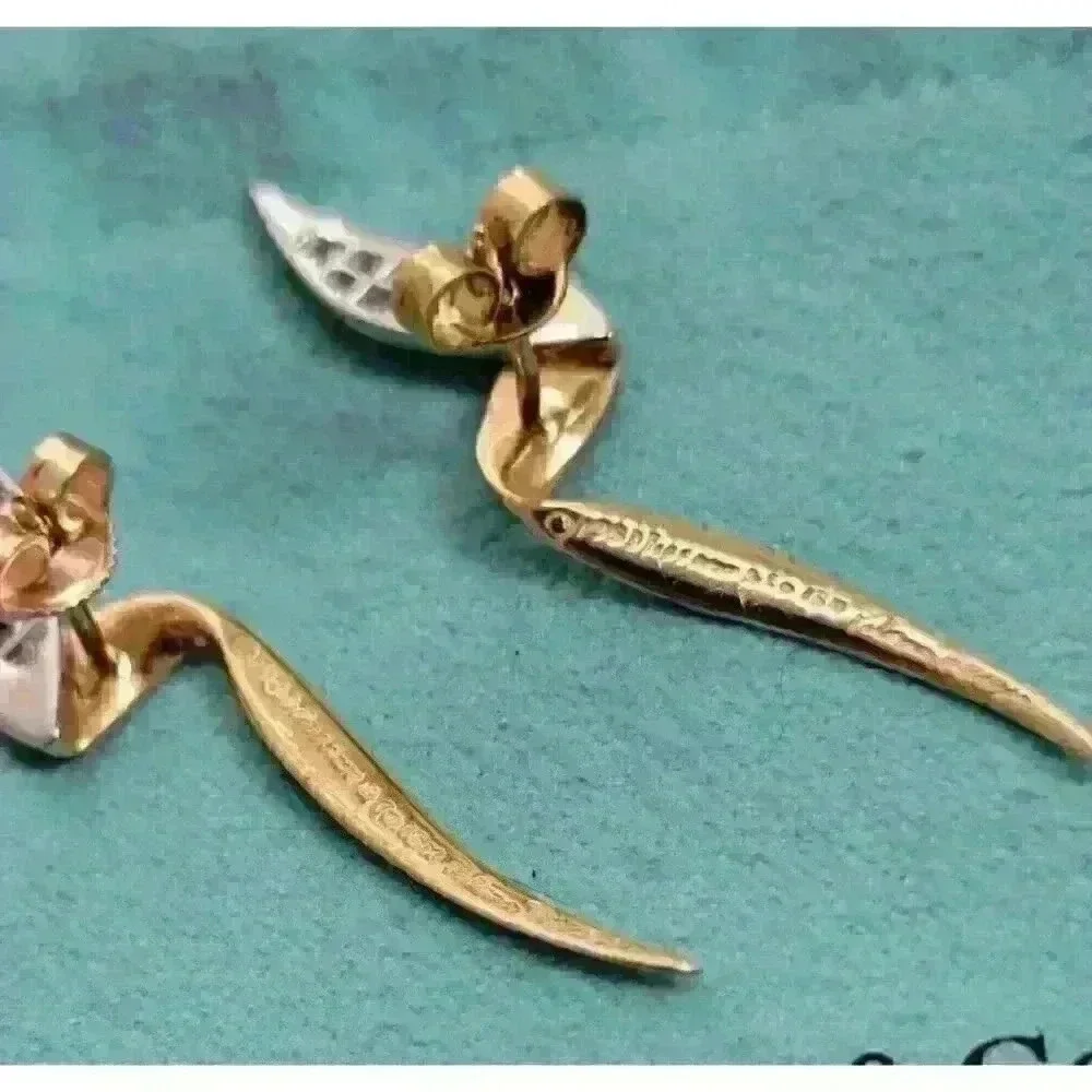 Tiffany & Co Paloma Picasso 18kt Gold Vintage Chrysalis Diamond Earrings - Picture 10 of 12